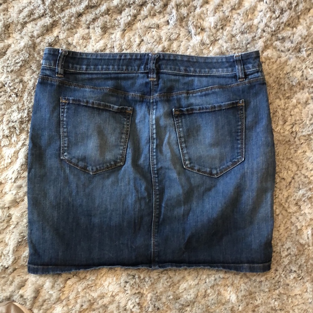Jean Skirt - size 10 - Picture 2 of 4